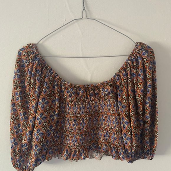 Urban Outfitters top - ACCEPTING OFFERS - Picture 2 of 2